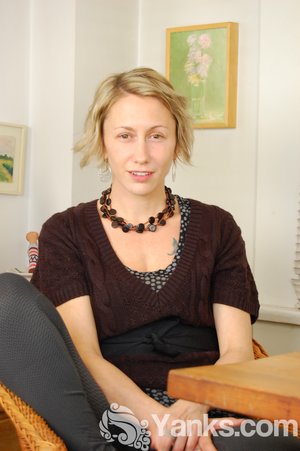 Yanks are proud to present you with a free photos featuring Kiki in jerking pussy scene