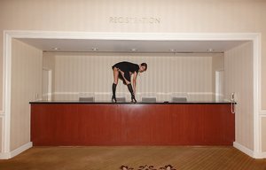 Zishy are pleased to offer you a free pics featuring Uma Jolie demonstrating perfect form